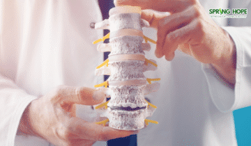 Osteoporosis: Penyebab, Gejala, Diagnosis, dan Pilihan Pengobatan